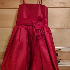 Size 5 Girls Dress. Lipstick red in color